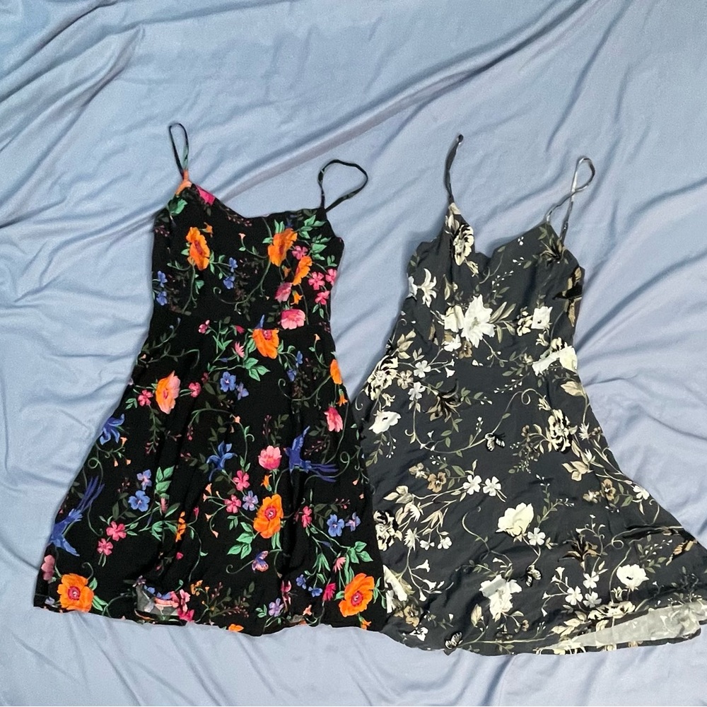 Floral Old Navy Small lot of 2 Spaghetti Strap Dresses
